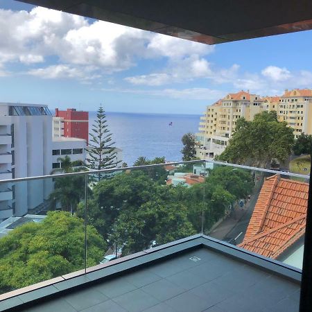 Astro Vista Madeira Apartments ฟุงชาล ภายนอก รูปภาพ