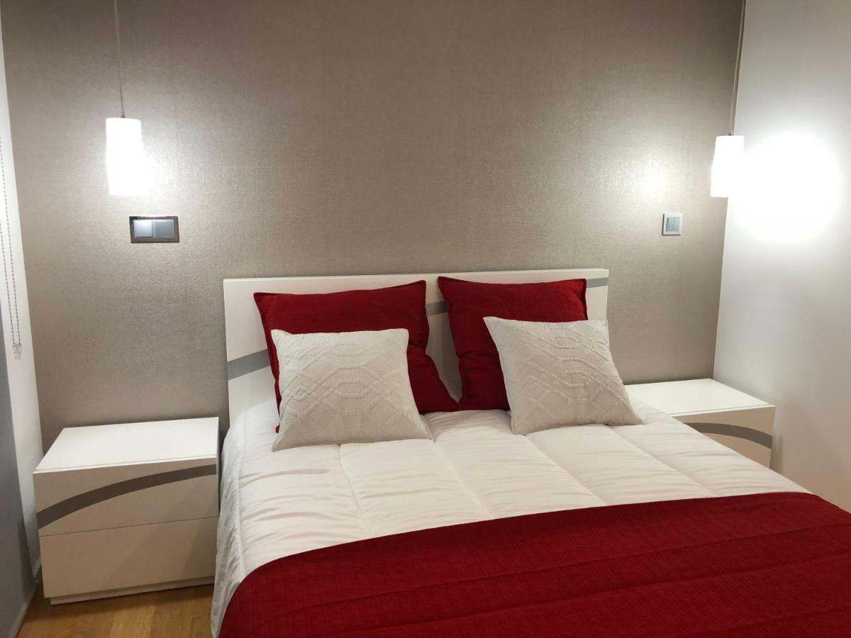 Astro Vista Madeira Apartments ฟุงชาล ภายนอก รูปภาพ