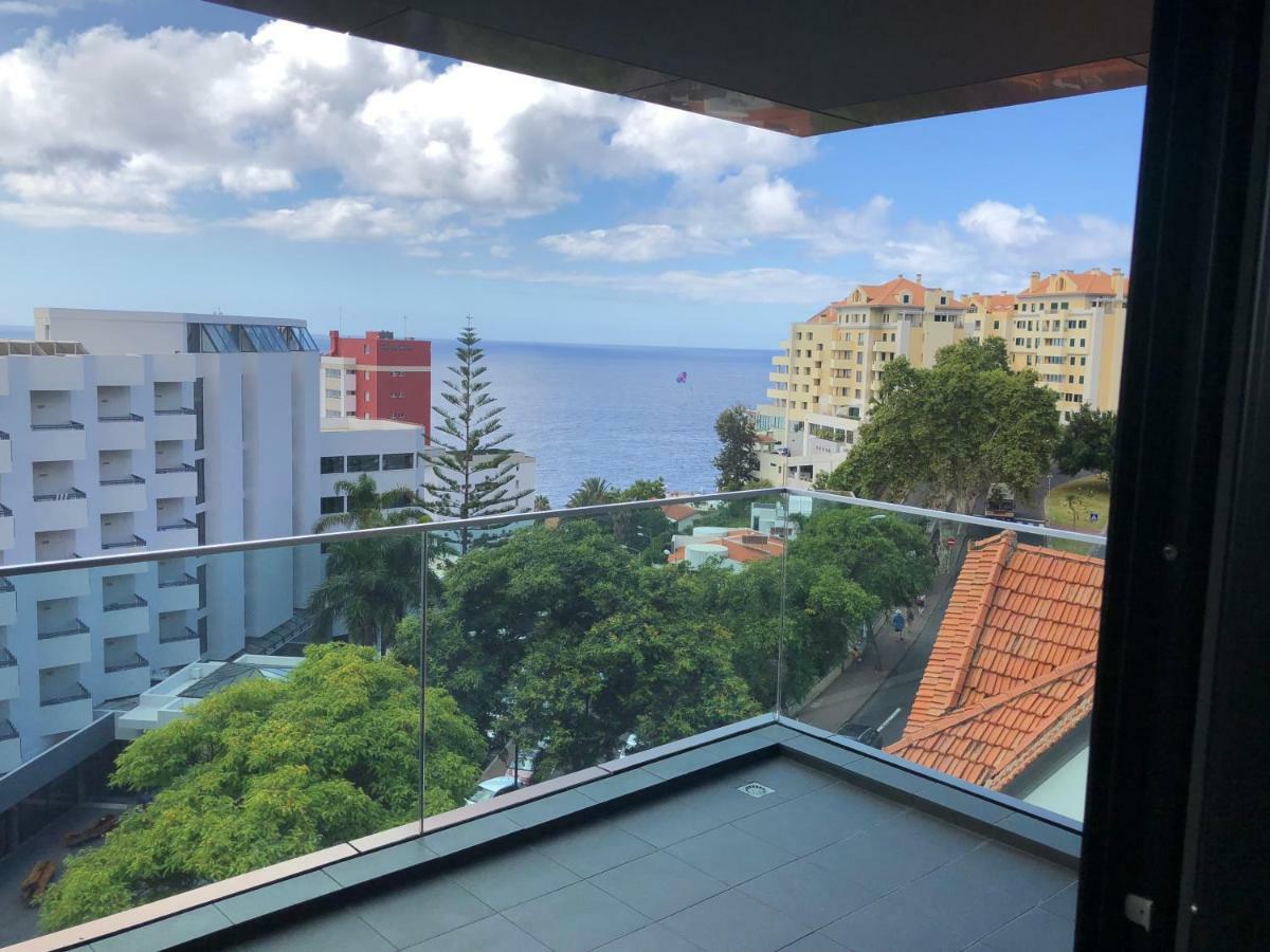 Astro Vista Madeira Apartments ฟุงชาล ภายนอก รูปภาพ