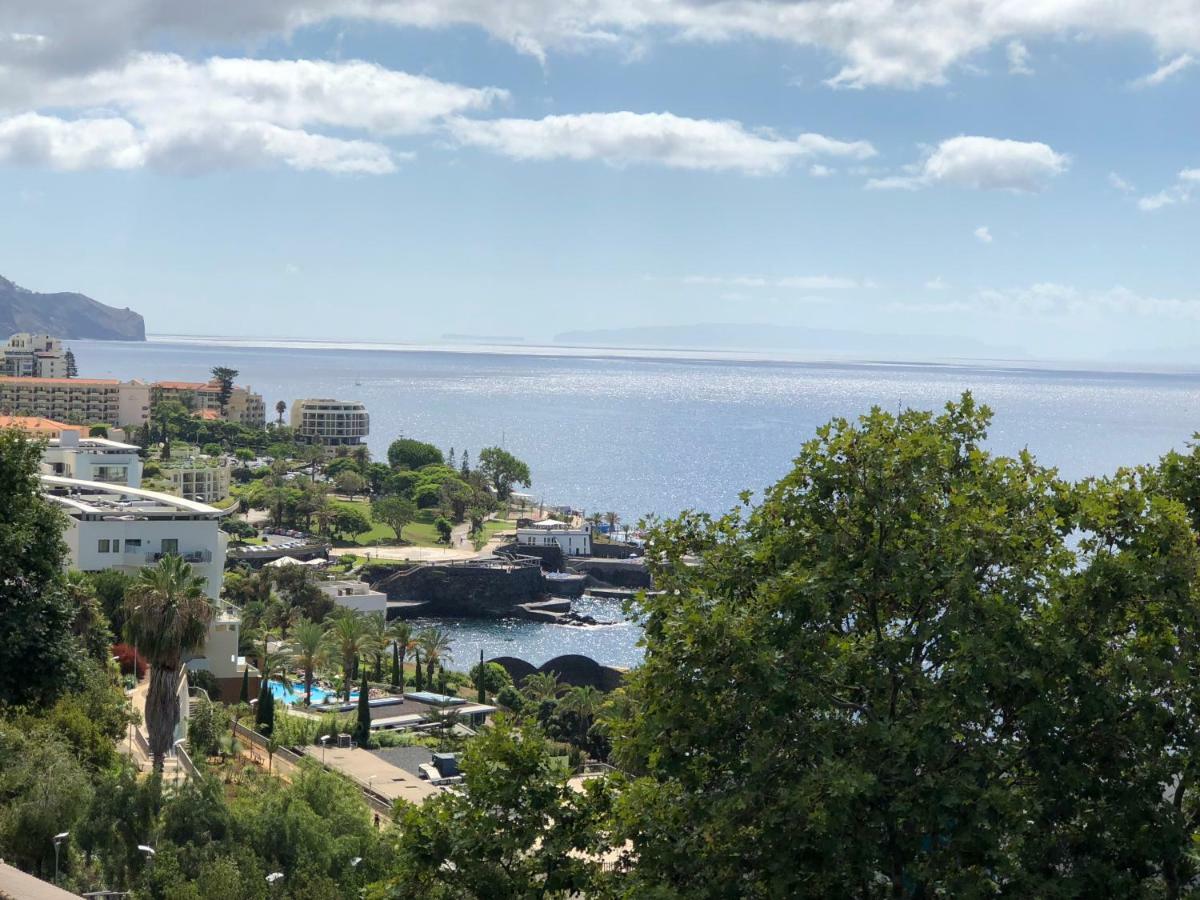 Astro Vista Madeira Apartments ฟุงชาล ภายนอก รูปภาพ